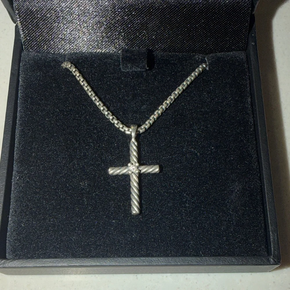 Sterling Silver David Yurman Cable Cross Pendant Necklace - Picture 2 of 7